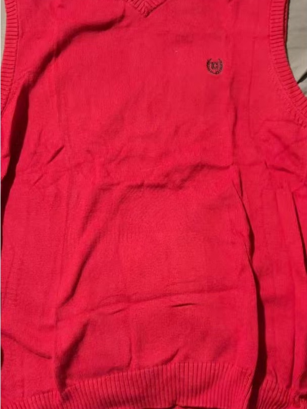 Chaps Red V-Neck Knit Sweater with Crest